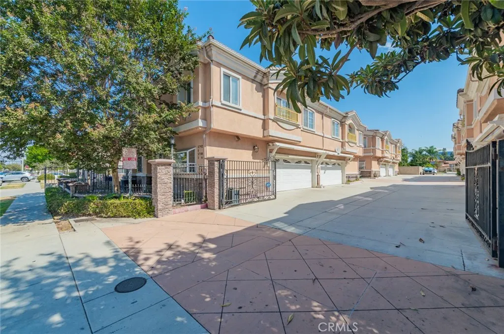 5786 Kingman, Buena Park, California 90621 home-pic-4