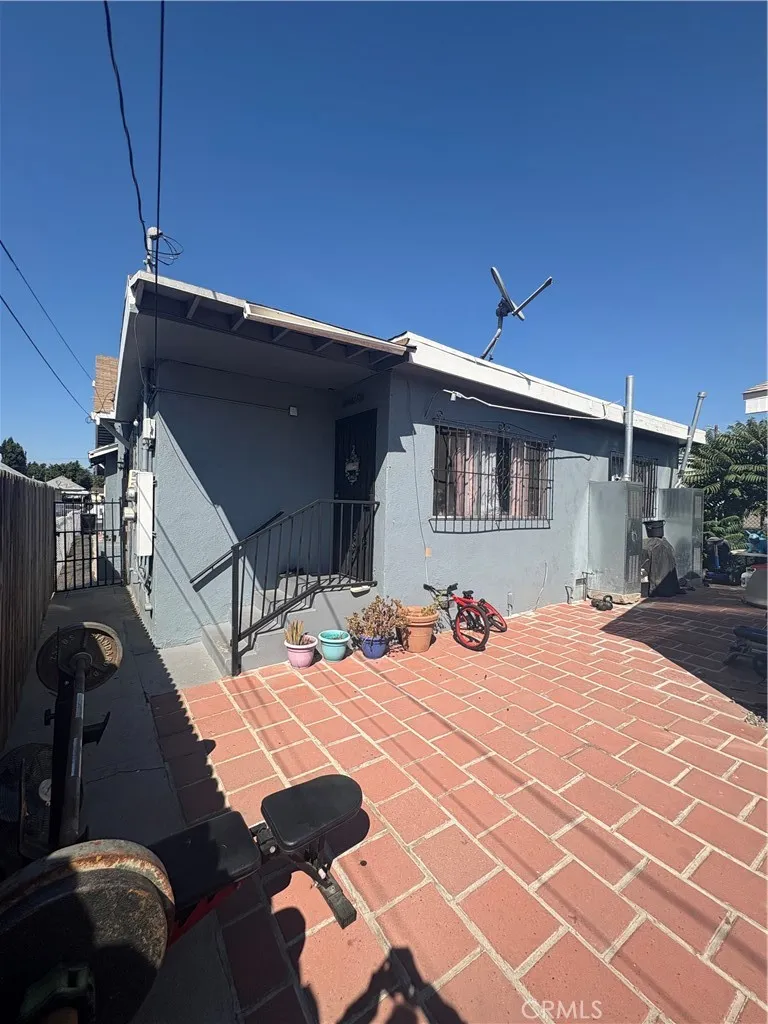 1266 1266 E 50th, Los Angeles, California 90011 home-pic-9