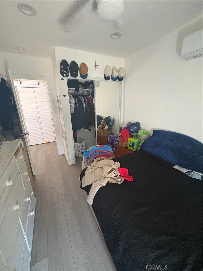 1266 1266 E 50th, Los Angeles, California 90011 home-pic-16