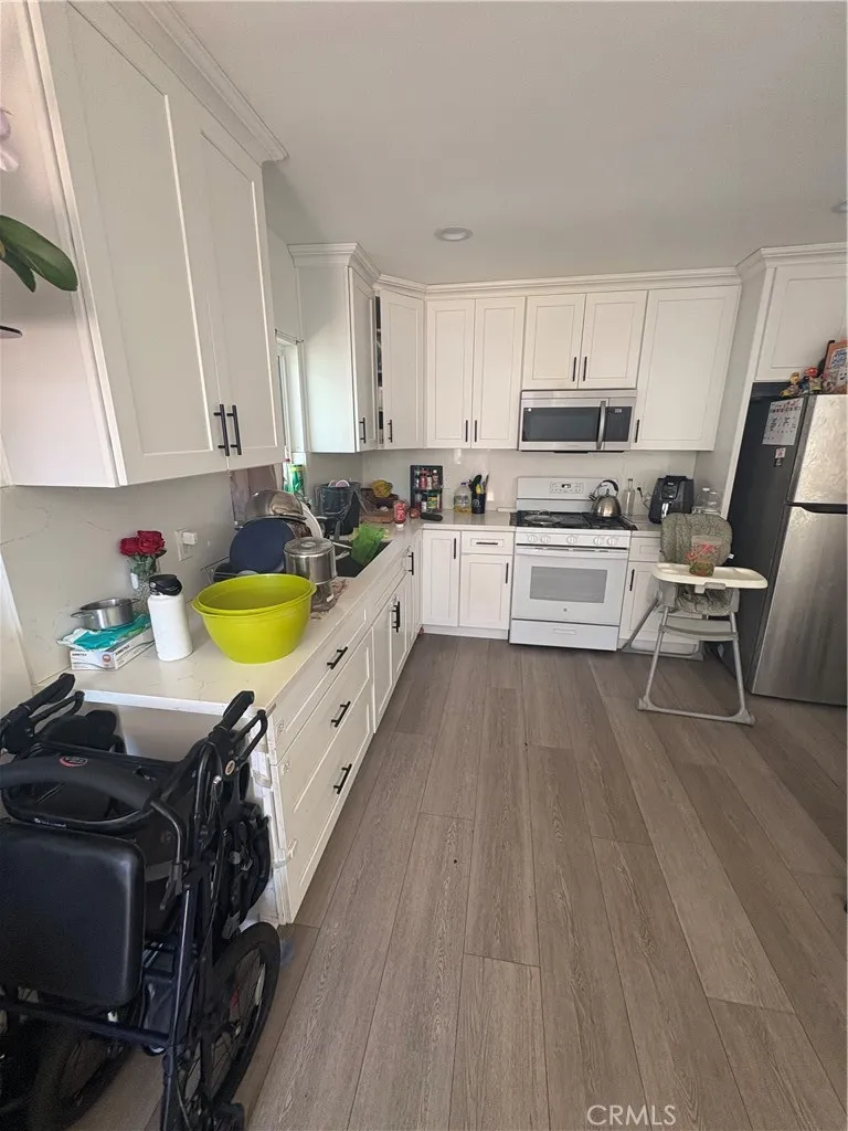 1266 1266 E 50th, Los Angeles, California 90011 home-pic-13