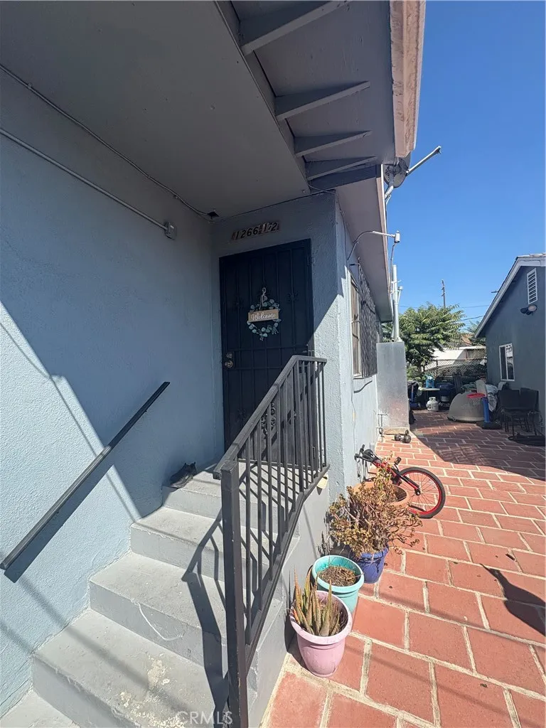 1266 1266 E 50th, Los Angeles, California 90011 home-pic-8