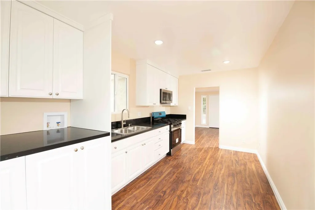 6232 Camellia Avenue, North Hollywood, California 91606 home-pic-19