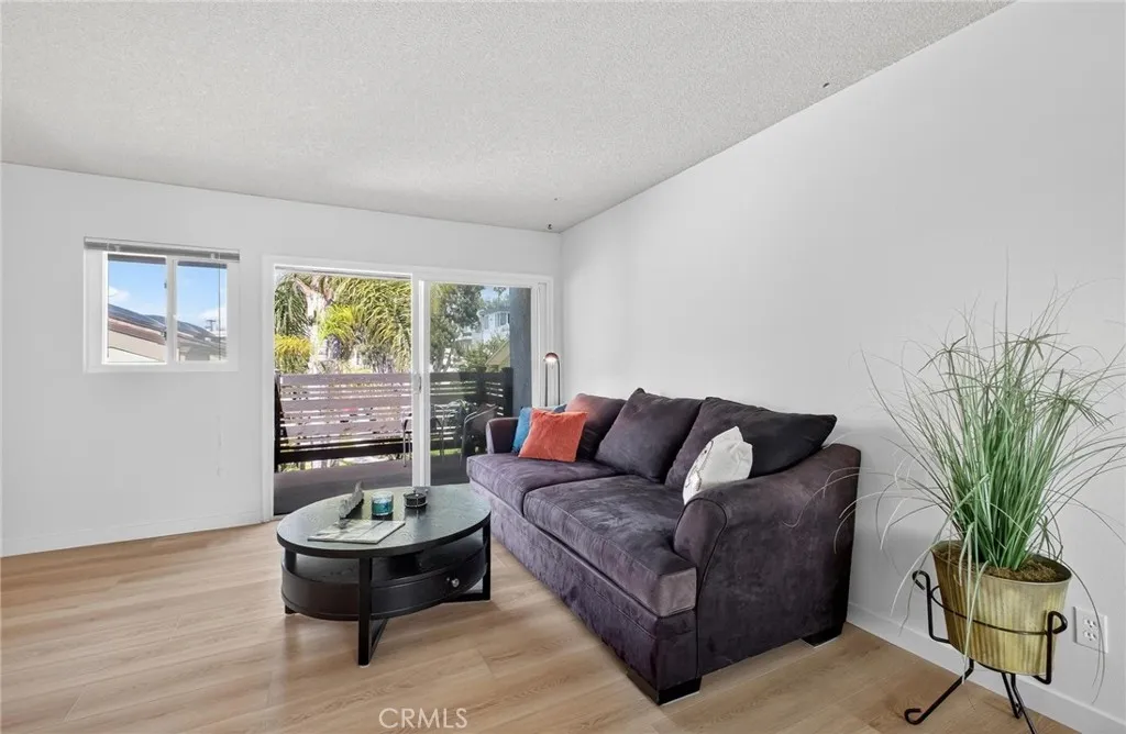 520 Avenue B 7, Redondo Beach, California 90277 home-pic-13