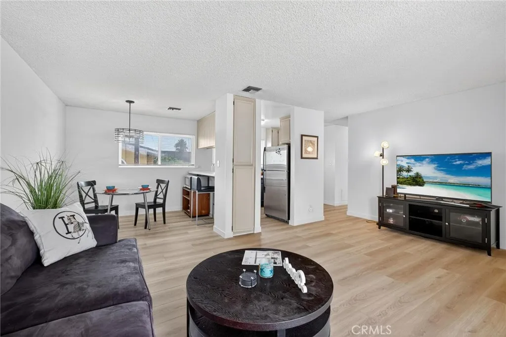 520 Avenue B 7, Redondo Beach, California 90277 home-pic-11