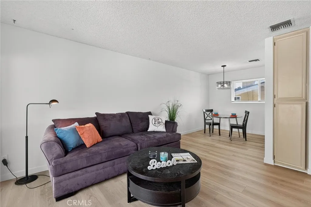 520 Avenue B 7, Redondo Beach, California 90277 home-pic-12
