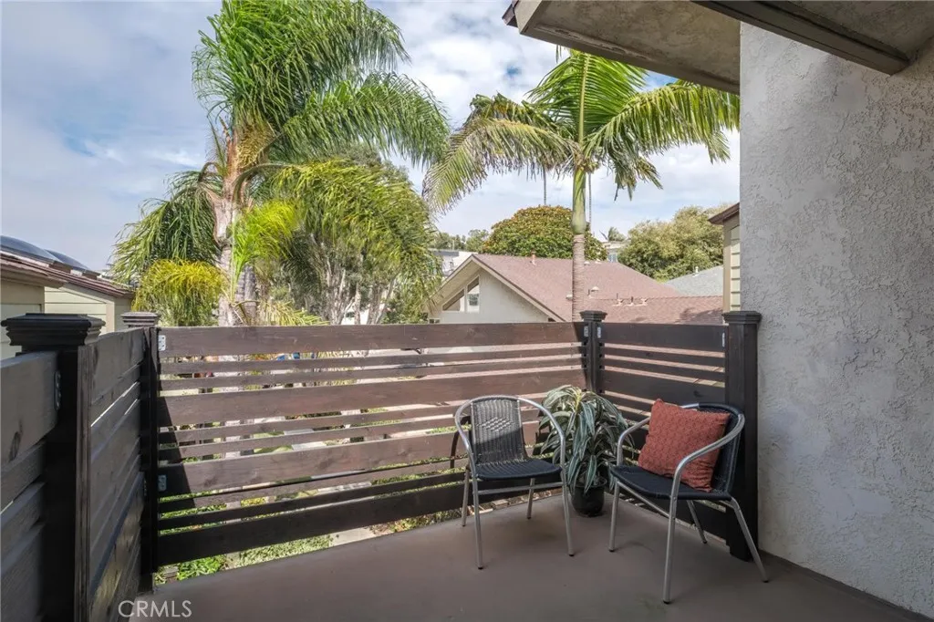 520 Avenue B 7, Redondo Beach, California 90277 home-pic-2