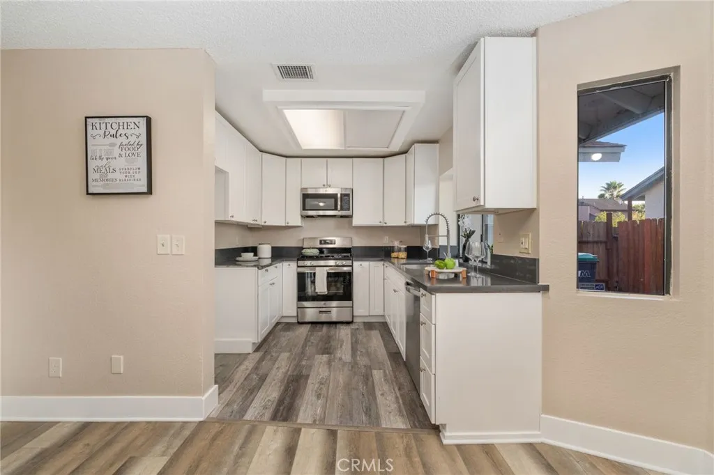 533 E Jackman, Lancaster, California 93535 home-pic-13