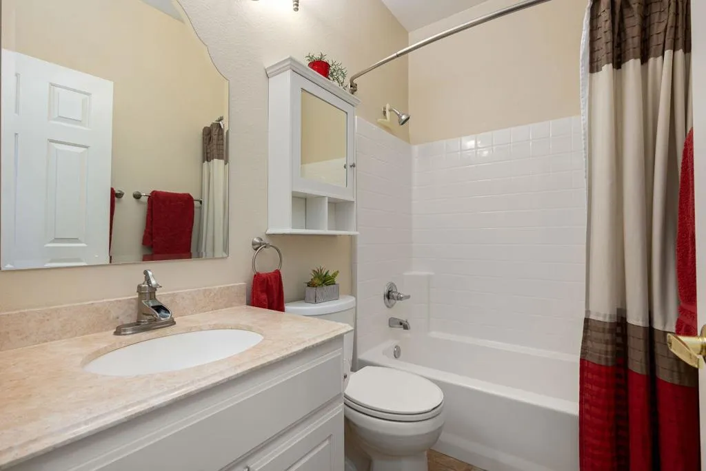 82660 Heston Drive, Indio, California 92201 home-pic-35