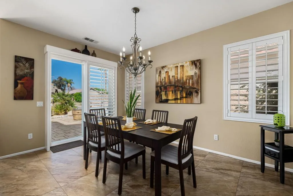 82660 Heston Drive, Indio, California 92201 home-pic-10