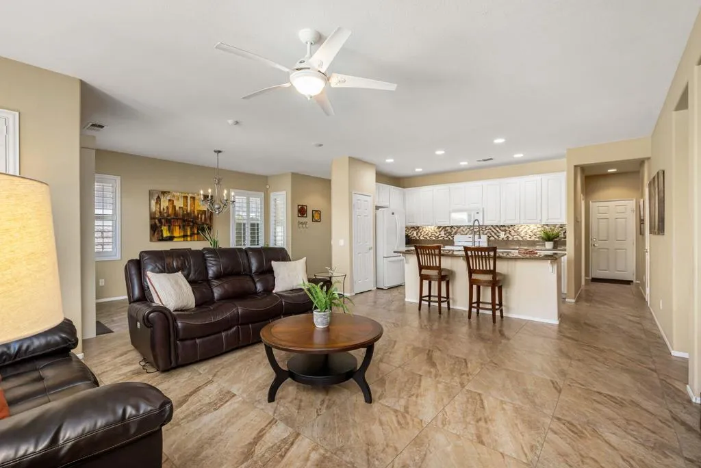 82660 Heston Drive, Indio, California 92201 home-pic-15