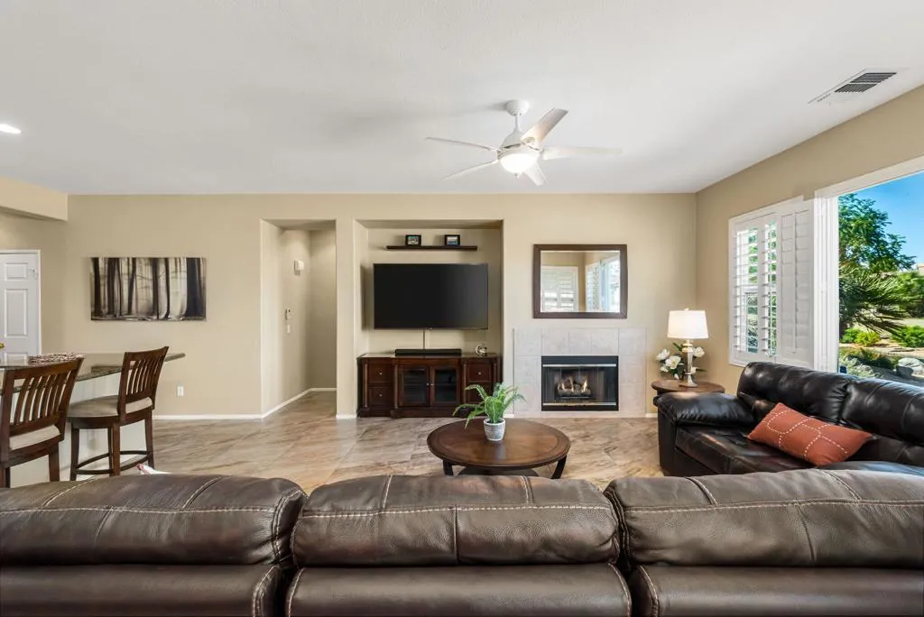 82660 Heston Drive, Indio, California 92201 home-pic-12