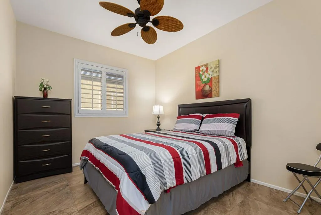 82660 Heston Drive, Indio, California 92201 home-pic-36