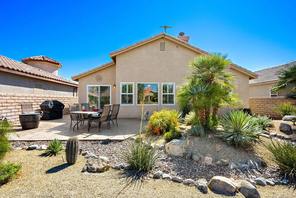 82660 Heston Drive, Indio, California 92201 home-pic-26