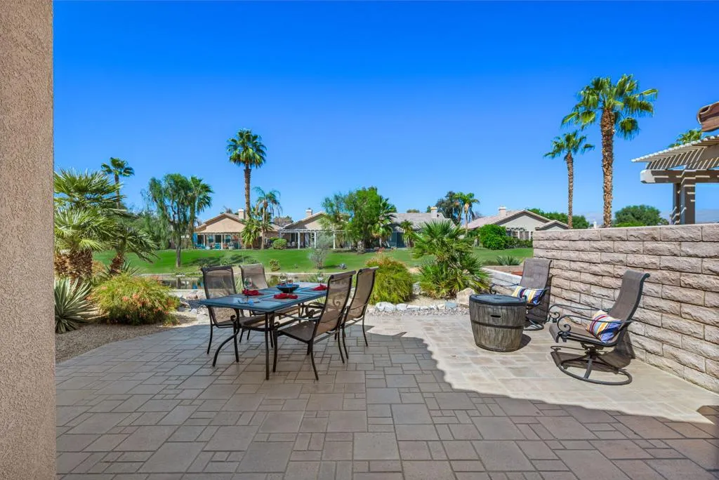 82660 Heston Drive, Indio, California 92201 home-pic-22
