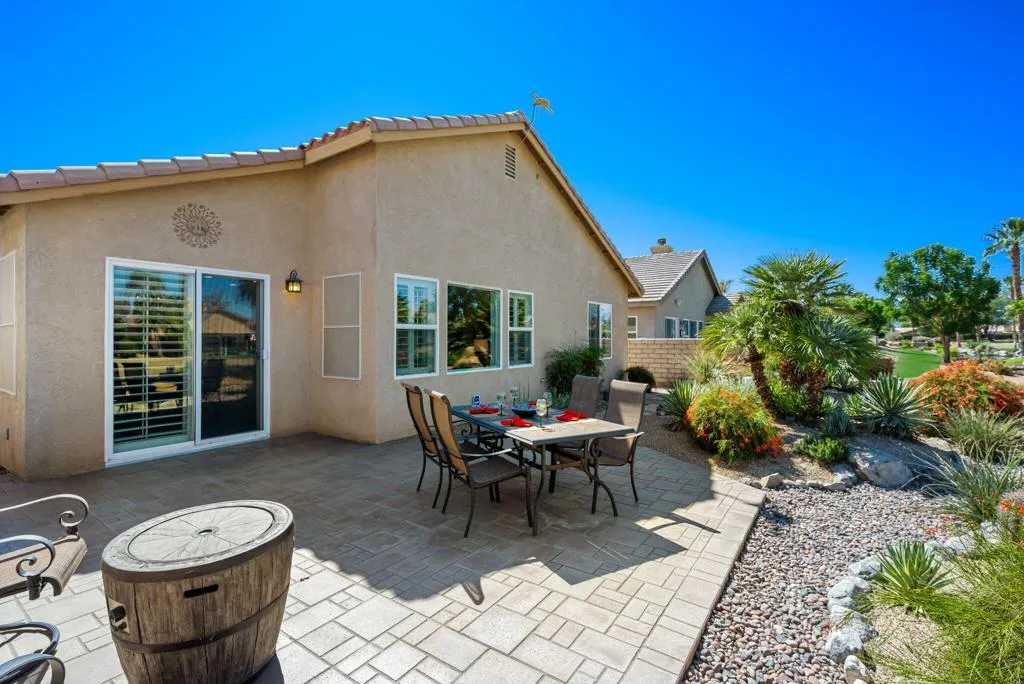 82660 Heston Drive, Indio, California 92201 home-pic-25