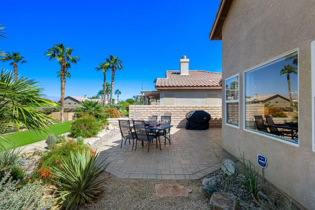 82660 Heston Drive, Indio, California 92201 home-pic-30