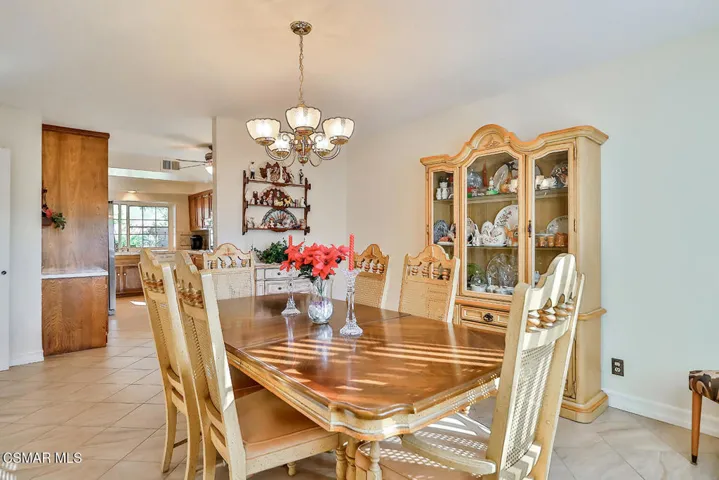 cKitchen and Dining2