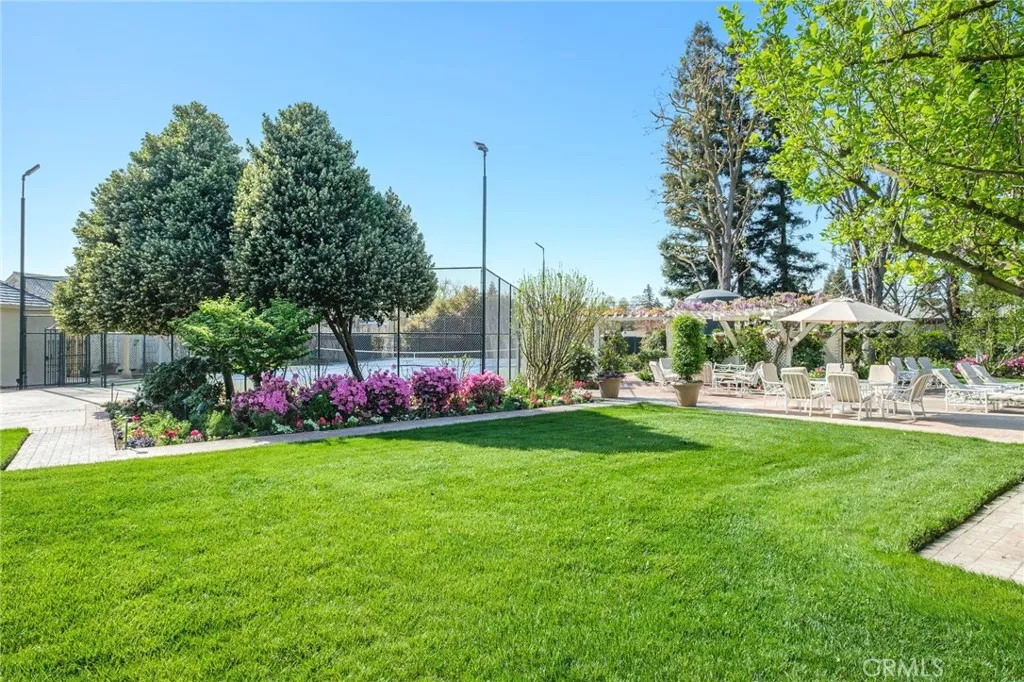 5811 N Forkner Avenue, Fresno, California 93711 home-pic-63