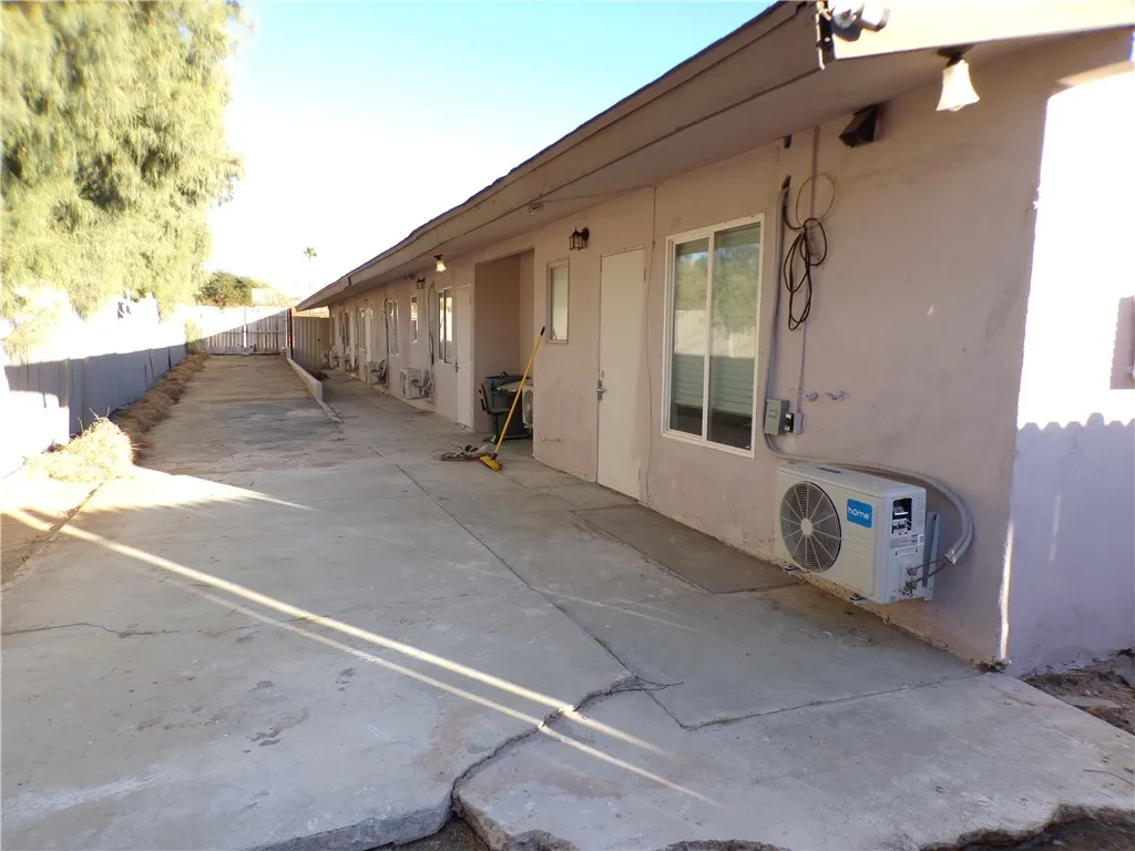 13627 13627 Hermano Way, Desert Hot Springs, California 92240 home-pic-3