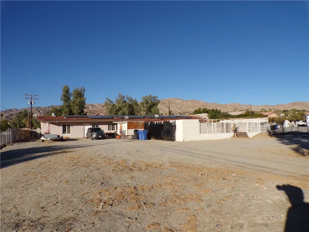 13627 13627 Hermano Way, Desert Hot Springs, California 92240 home-pic-2