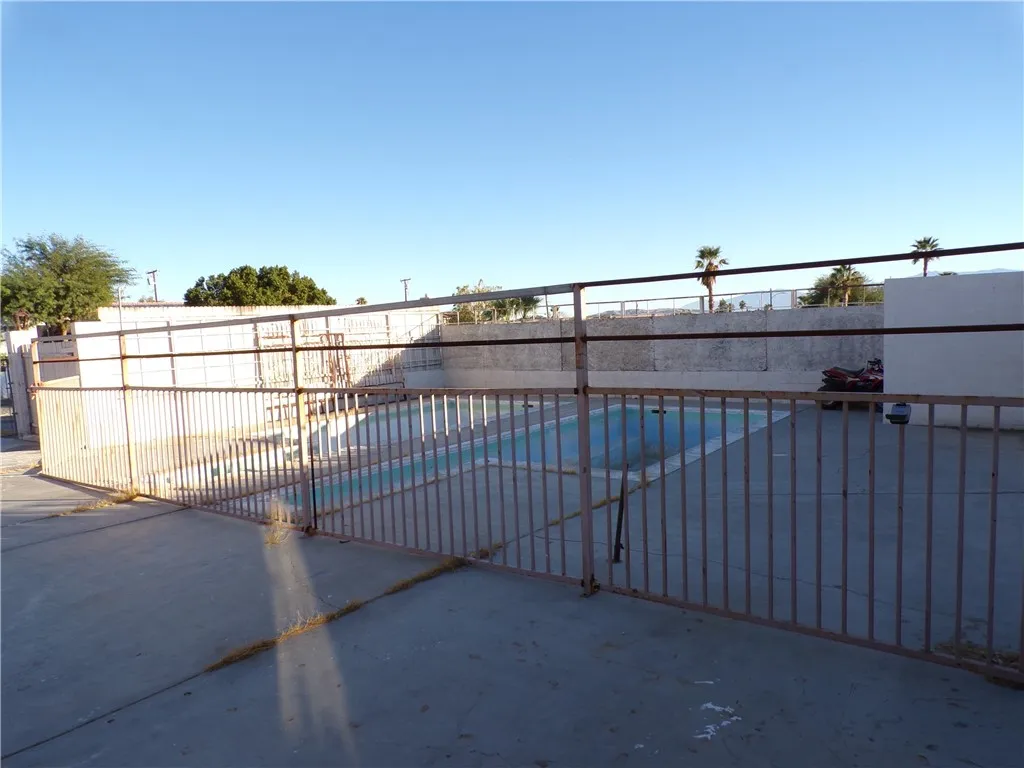13627 13627 Hermano Way, Desert Hot Springs, California 92240 home-pic-25