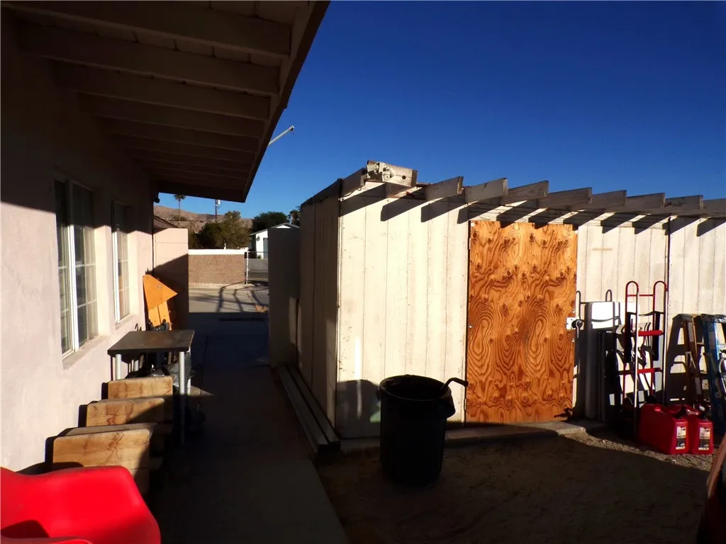 13627 13627 Hermano Way, Desert Hot Springs, California 92240 home-pic-28