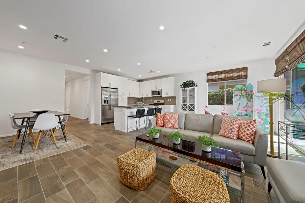 51700 Golden Eagle Drive, Indio, California 92201 home-pic-10