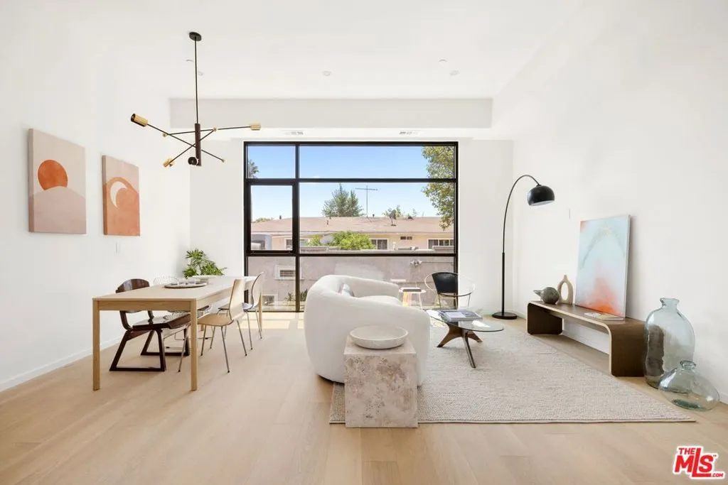 1227 N Formosa Avenue 2, West Hollywood, California 90046 home-pic-6