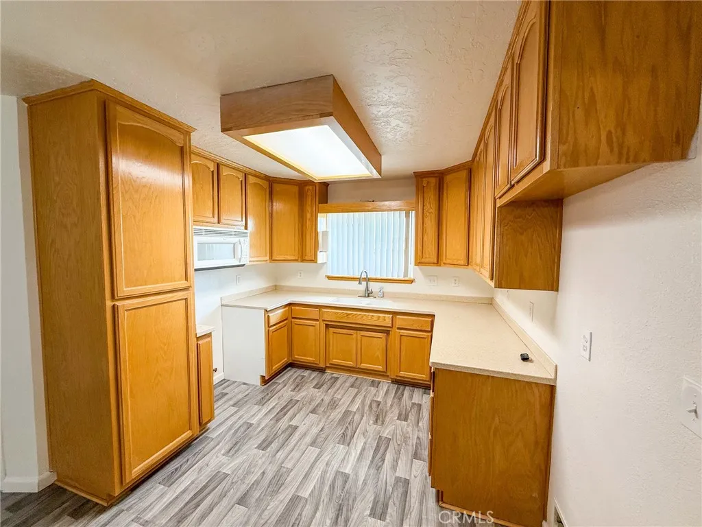 29040 29040 Gabilan, Barstow, California 92311 home-pic-4