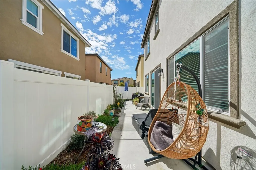 40567 Birchfield Drive, Temecula, California 92591 home-pic-14