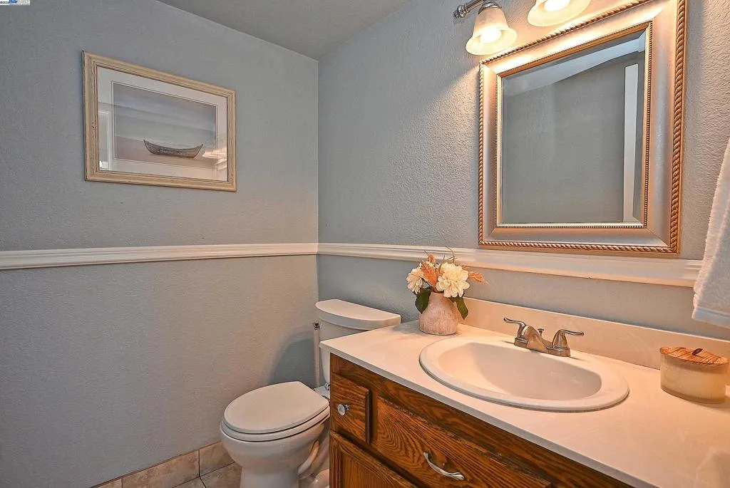 6746 Sapphire St, Dublin, California 94568 home-pic-19