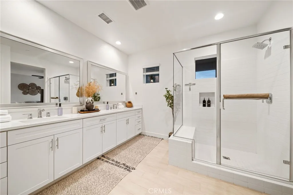 43092 Armonia Court, Indio, California 92203 home-pic-17