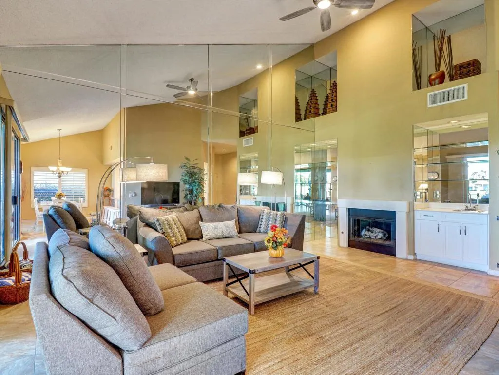 54671 Inverness Way, La Quinta, California 92253 home-pic-9