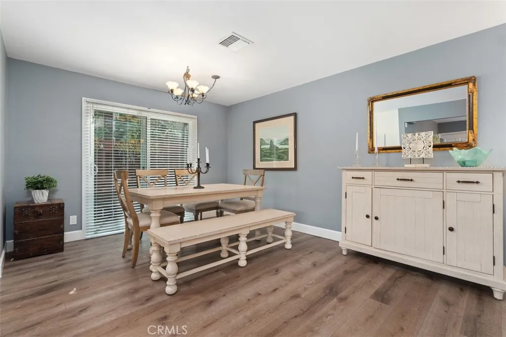 7320 Lennox F7, Van Nuys, California 91405 home-pic-3