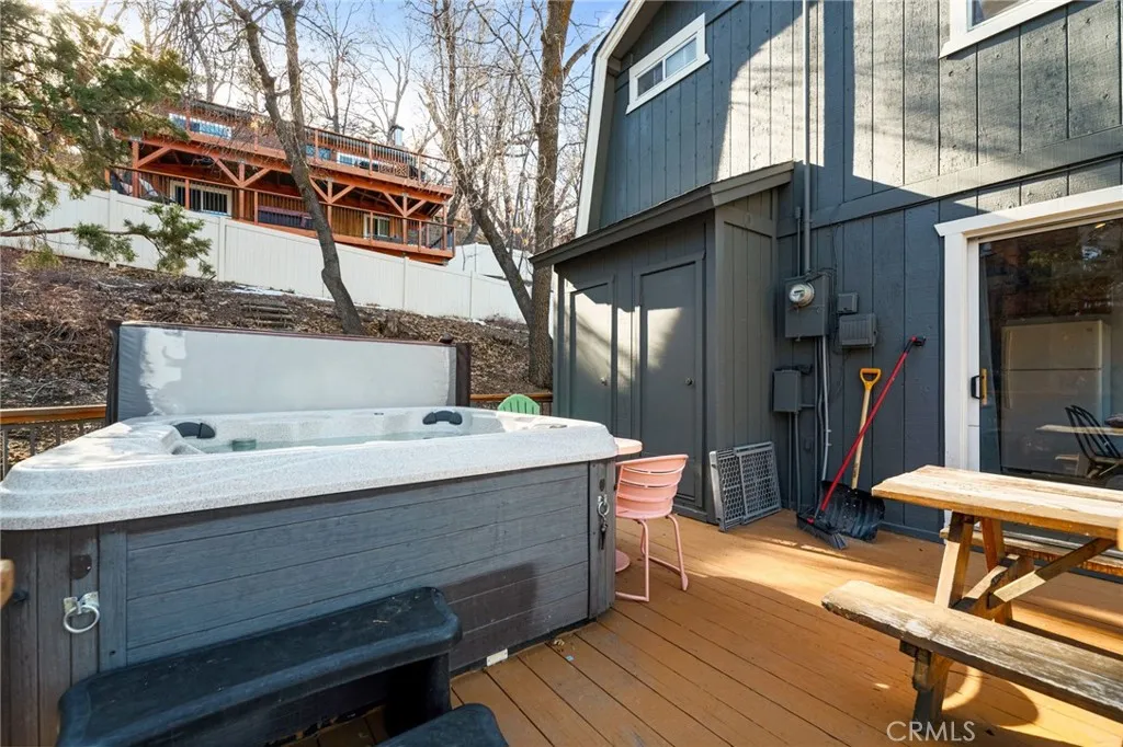 1225 S Minton, Big Bear City, California 92314 home-pic-28