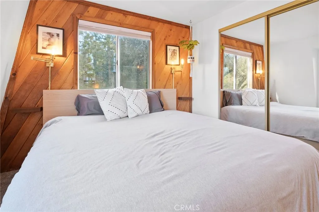 1225 S Minton, Big Bear City, California 92314 home-pic-16