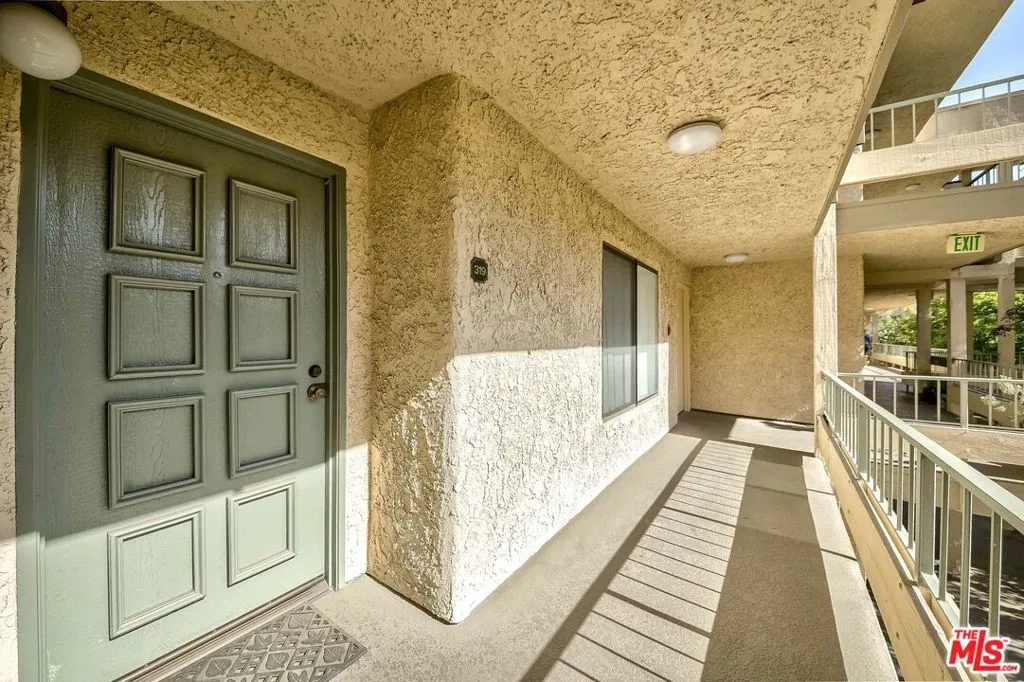 4141 Via Marisol 319, Los Angeles, California 90042 home-pic-1