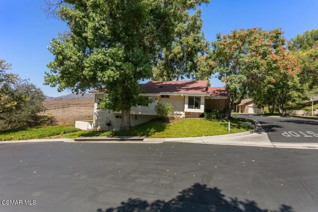 501 Dorado Court, Oak Park, California 91377 home-pic-29