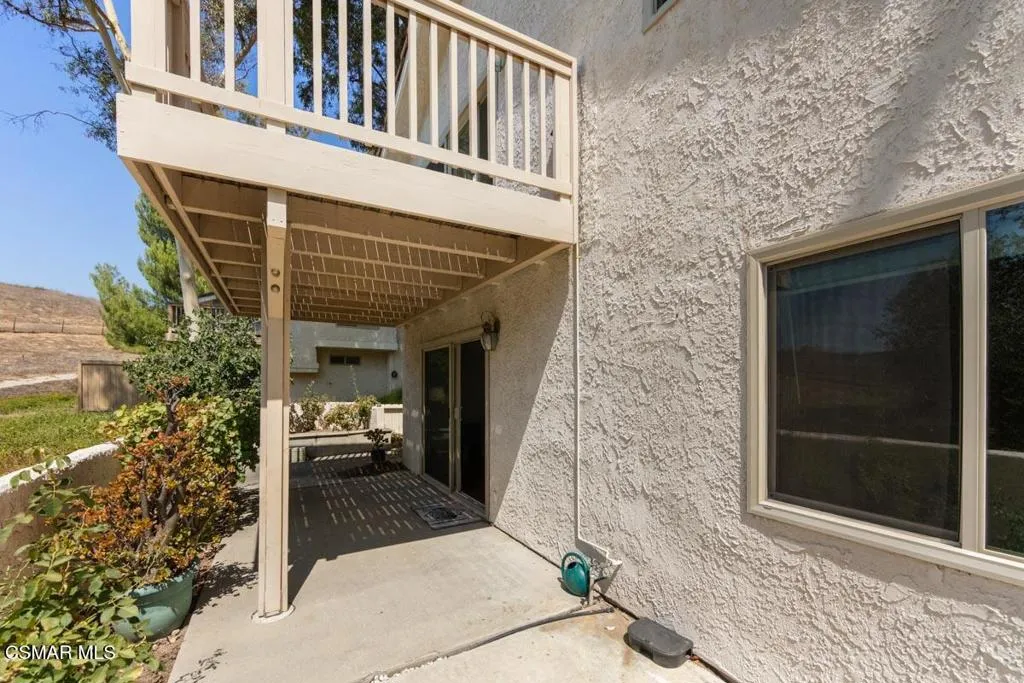 501 Dorado Court, Oak Park, California 91377 home-pic-27