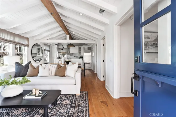 804 Park Avenue, Newport Beach, California 92662