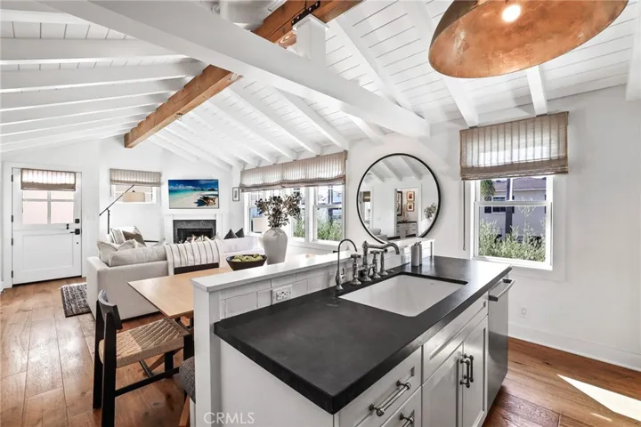 804 Park Avenue, Newport Beach, California 92662