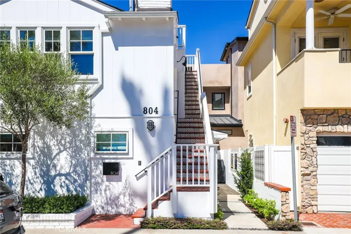 804 Park Avenue, Newport Beach, California 92662