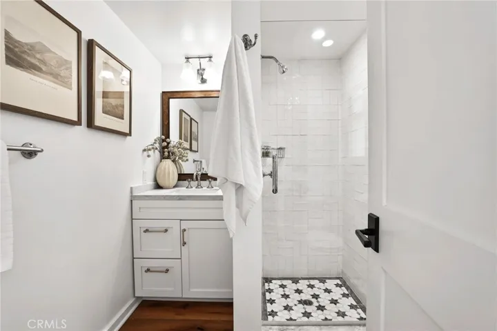 804 Park Avenue, Newport Beach, California 92662