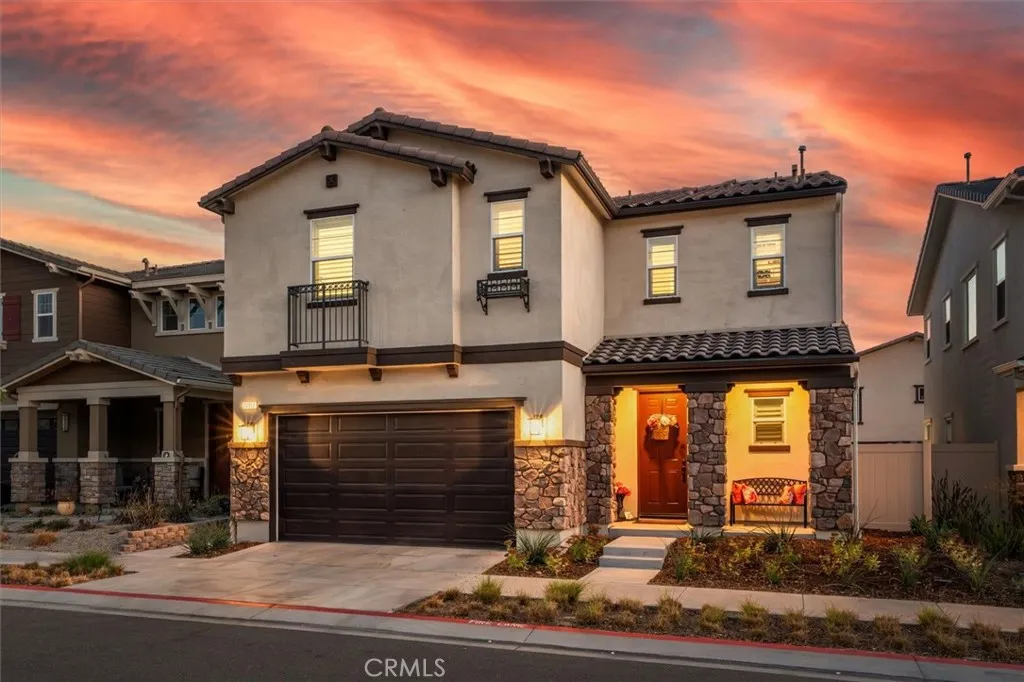 20912 20912 Silvergate Way, Newhall, California 91321 home-pic-0