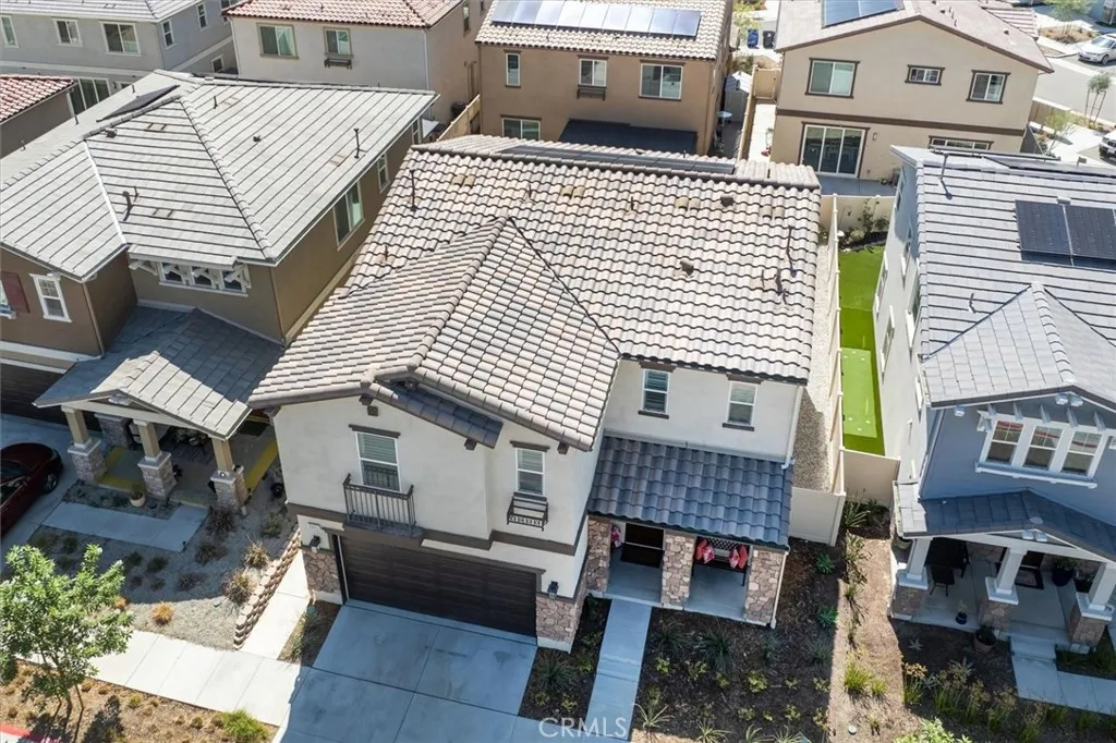 20912 20912 Silvergate Way, Newhall, California 91321 home-pic-44
