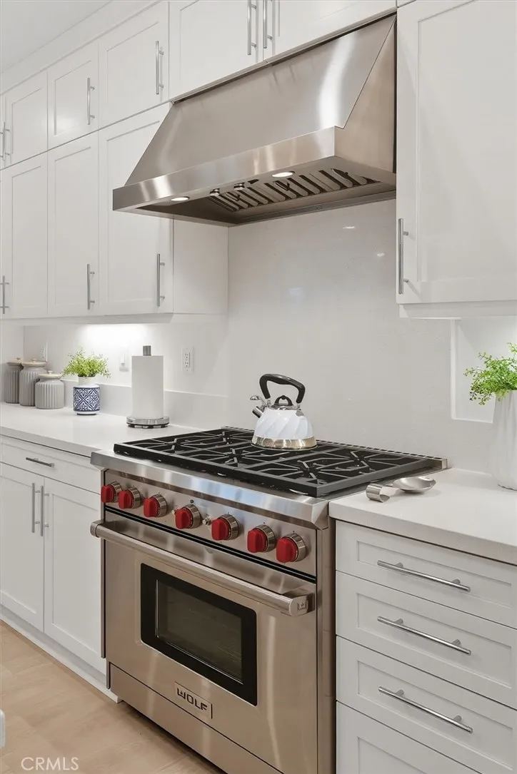 20912 20912 Silvergate Way, Newhall, California 91321 home-pic-10