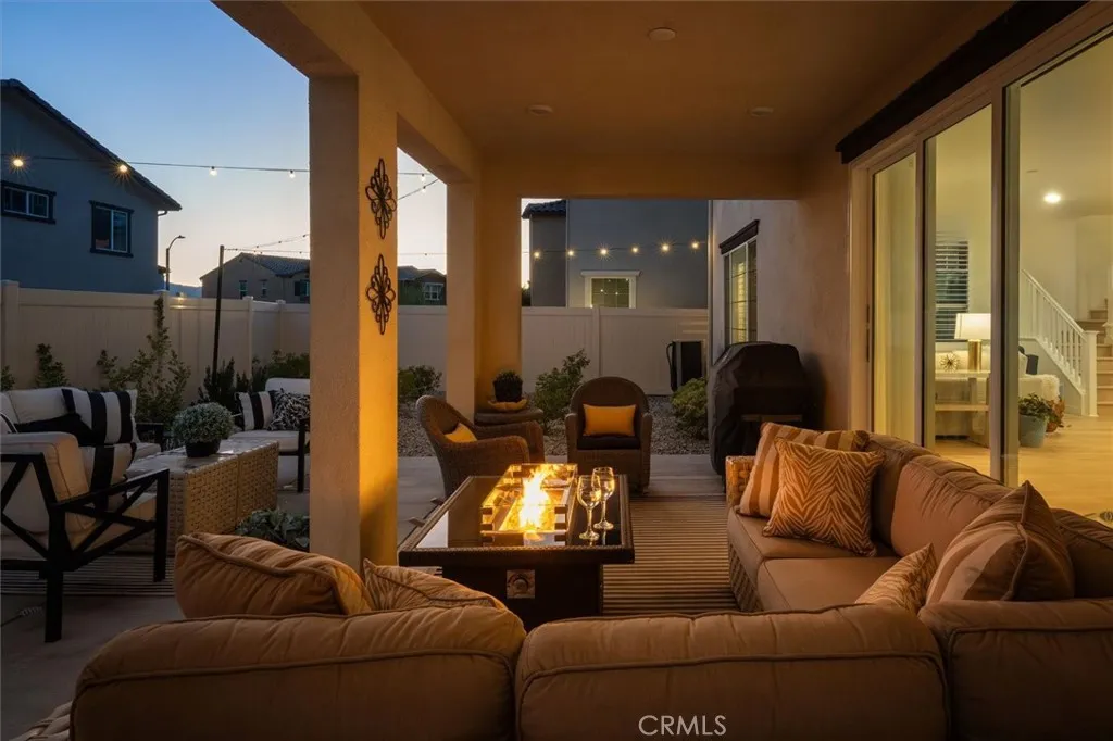 20912 20912 Silvergate Way, Newhall, California 91321 home-pic-39