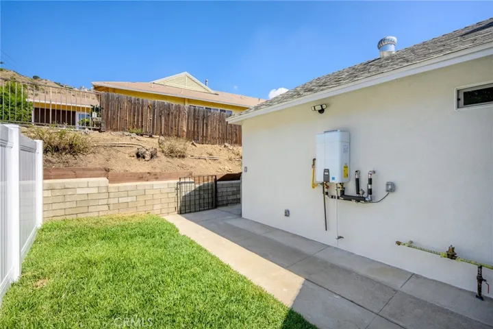 841 Irving Dr 101, Burbank, California 91504