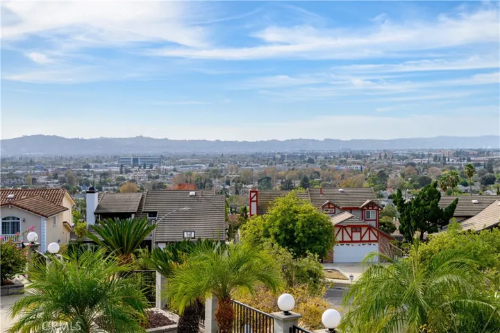 841 Irving Dr 101, Burbank, California 91504