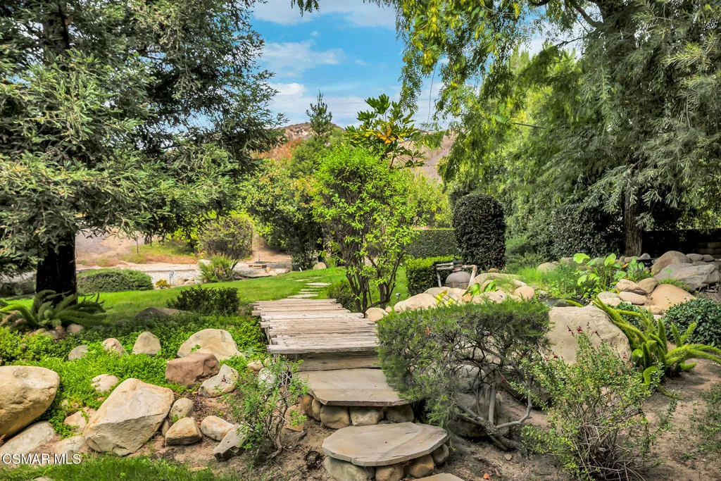 3298 Wisdom Court, Simi Valley, California 93063 home-pic-54